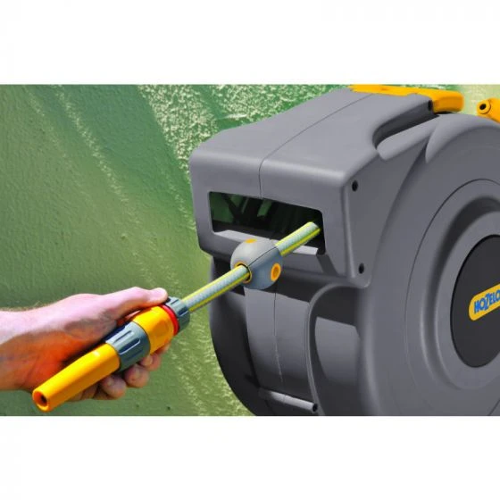 Hozelock Auto Reel With 20m Hose 4 Hozelock Auto Reel With 20m Hose - Image 2