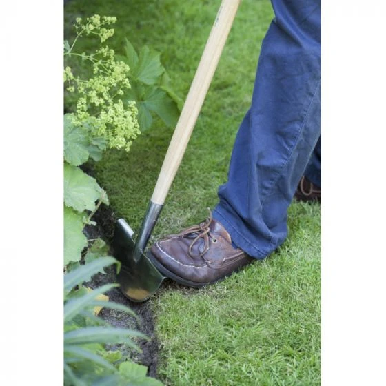 Burgon & Ball Stainless Half Moon Lawn Edger 4 Burgon & Ball Stainless Half Moon Lawn Edger - Image 2