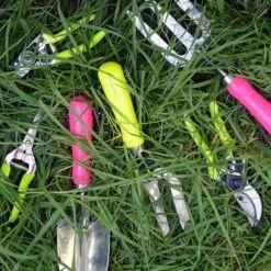 Burgon & Ball Fluores Hand Fork - Yellow 7 Burgon & Ball Fluores Hand Fork - Yellow -Rustic Roots fluorescent tools 3